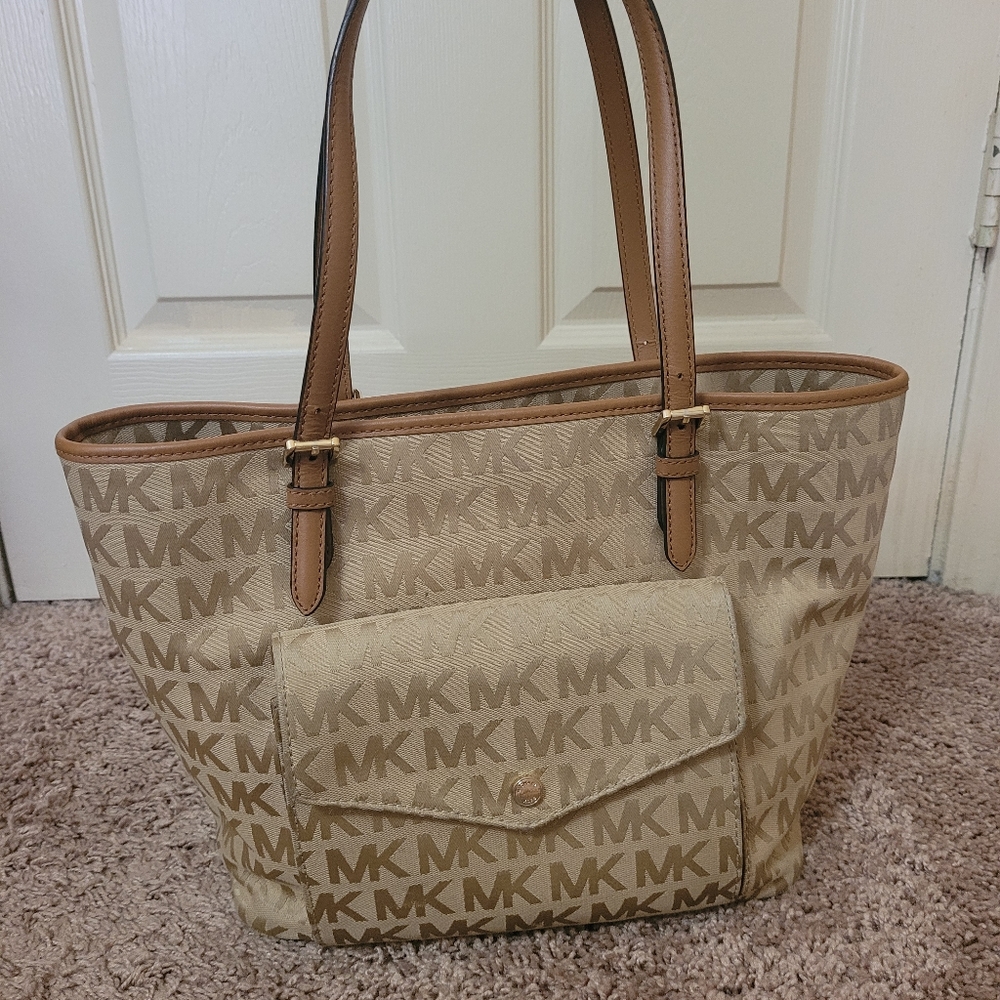 Micheal Kors Tote Purse